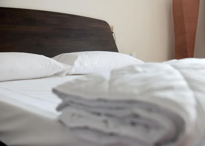 Front Casa Christina 펜션 말세진느